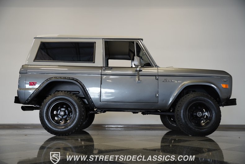 Ford-Bronco-1968-Dark-Gray-Metallic-Black-19