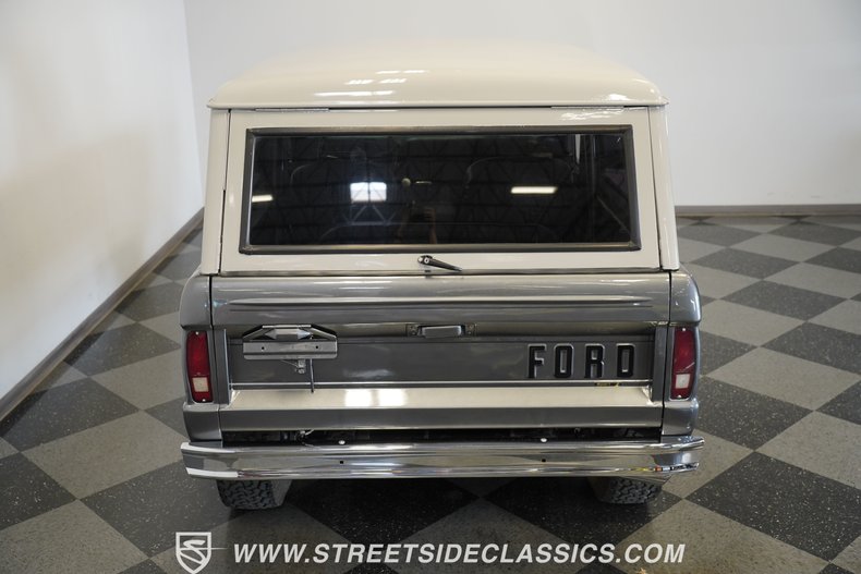 Ford-Bronco-1968-Dark-Gray-Metallic-Black-25