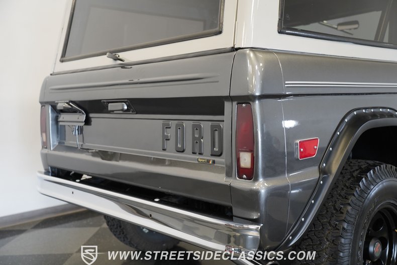 Ford-Bronco-1968-Dark-Gray-Metallic-Black-26