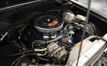 Ford-Bronco-1968-Dark-Gray-Metallic-Black-30