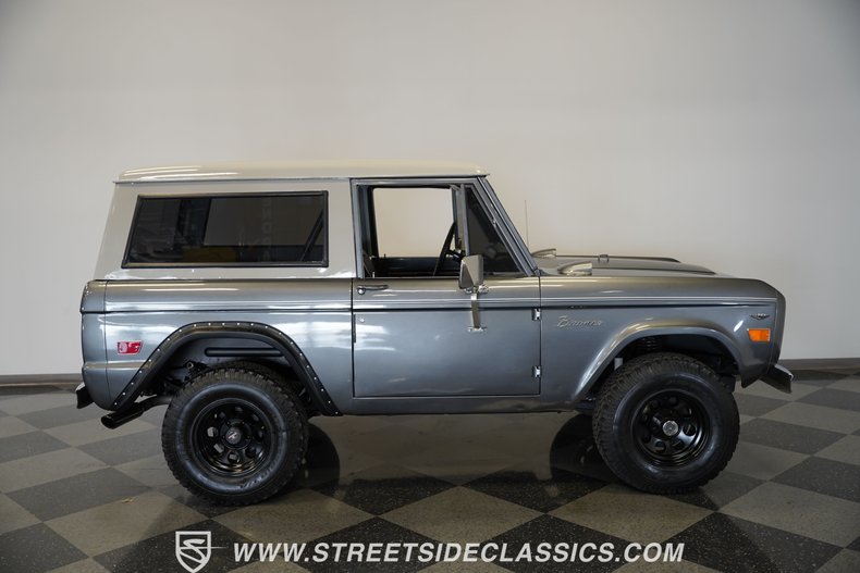 Ford-Bronco-1968-Dark-Gray-Metallic-Black-45