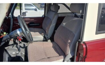Ford-Bronco-1968-Maroon-Grey-14