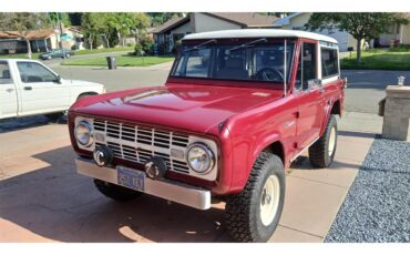 Ford-Bronco-1968-Maroon-Grey