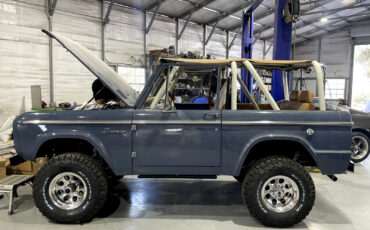 Ford-Bronco-1969-Convertible-21