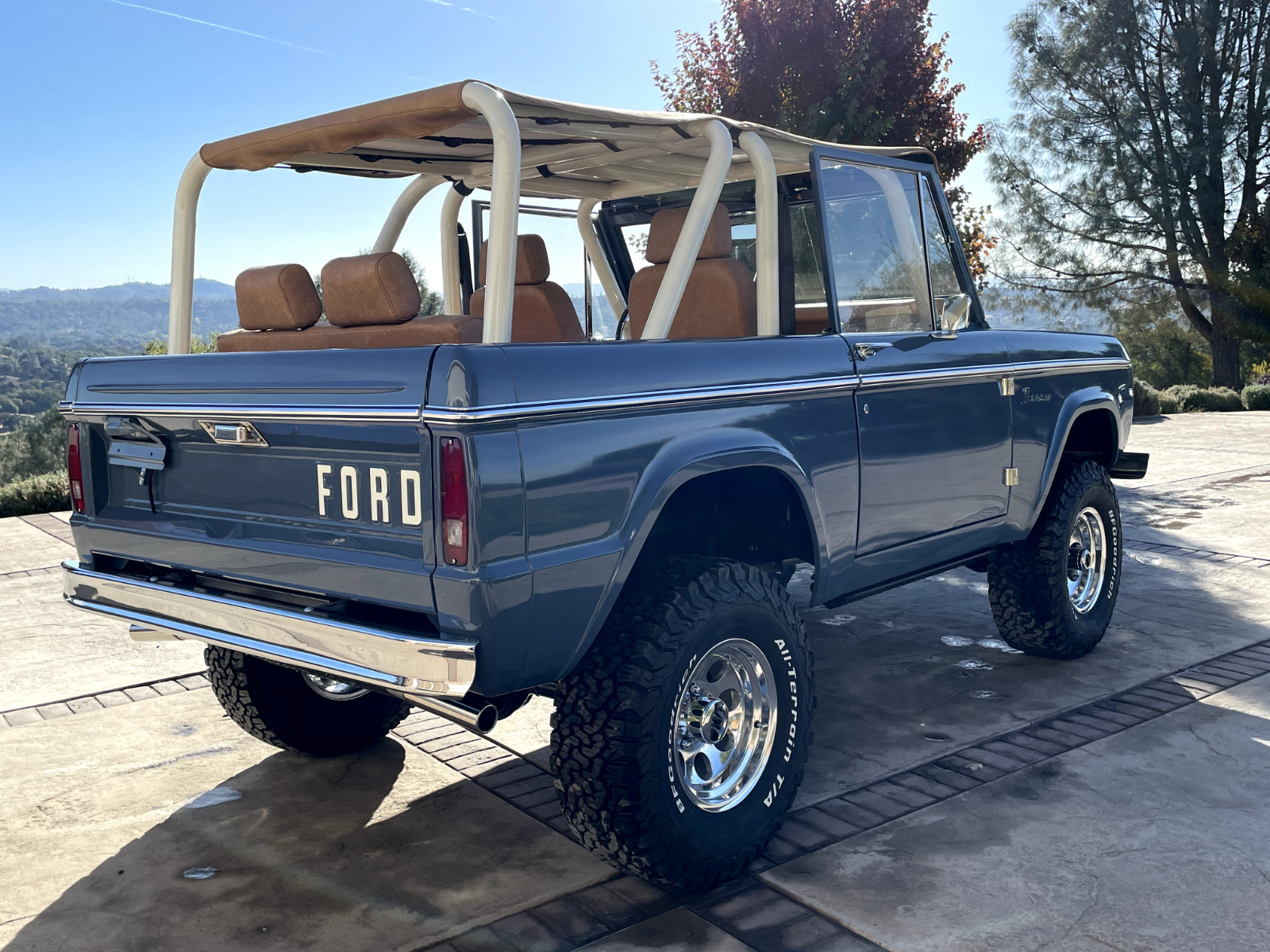 Ford-Bronco-1969-Convertible-6