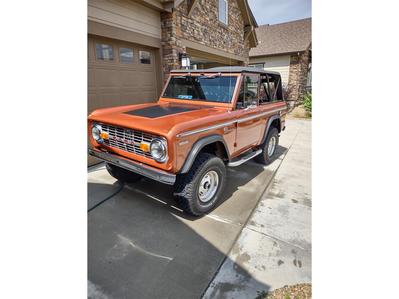 Ford-Bronco-1969-Copper-Black-10
