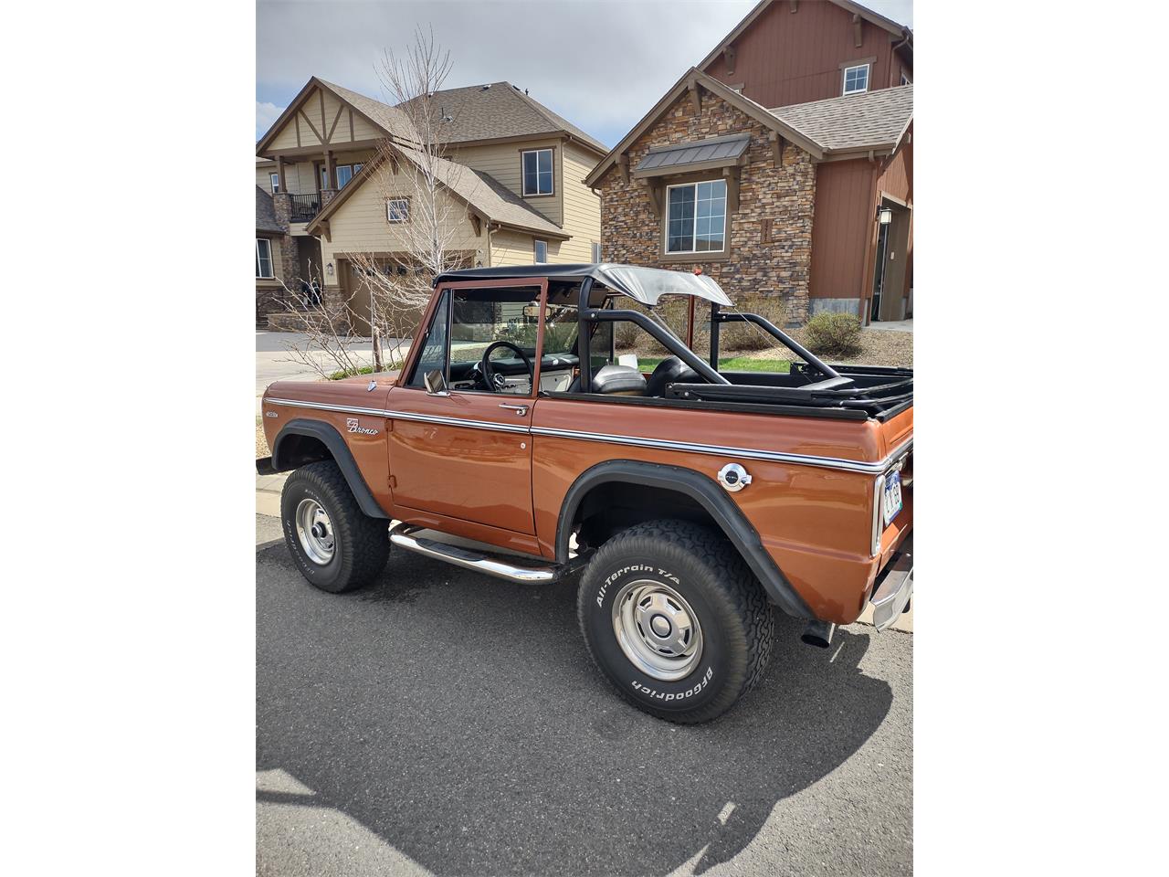 Ford-Bronco-1969-Copper-Black-20