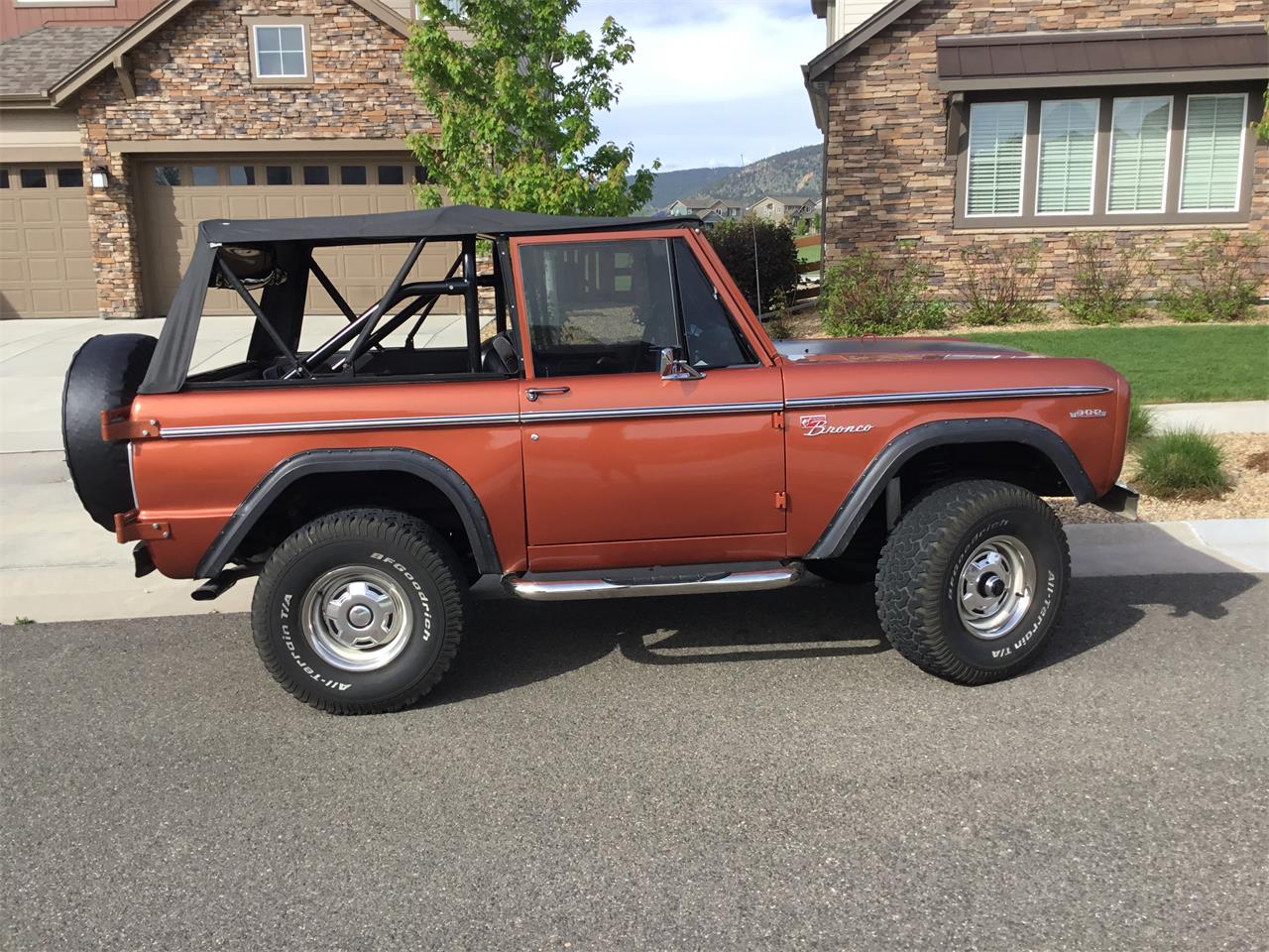 Ford-Bronco-1969-Copper-Black-3