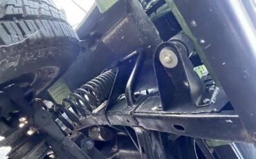 Ford-Bronco-1969-Green-Metallic-Black-10