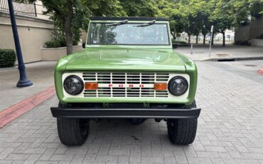 Ford-Bronco-1969-Green-Metallic-Black-13