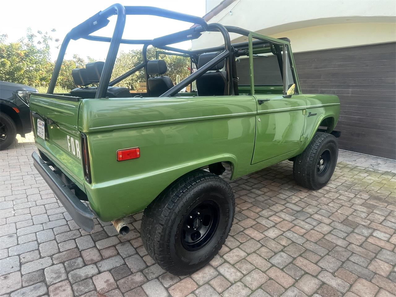 Ford-Bronco-1969-Green-Metallic-Black-20