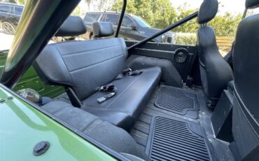 Ford-Bronco-1969-Green-Metallic-Black-40