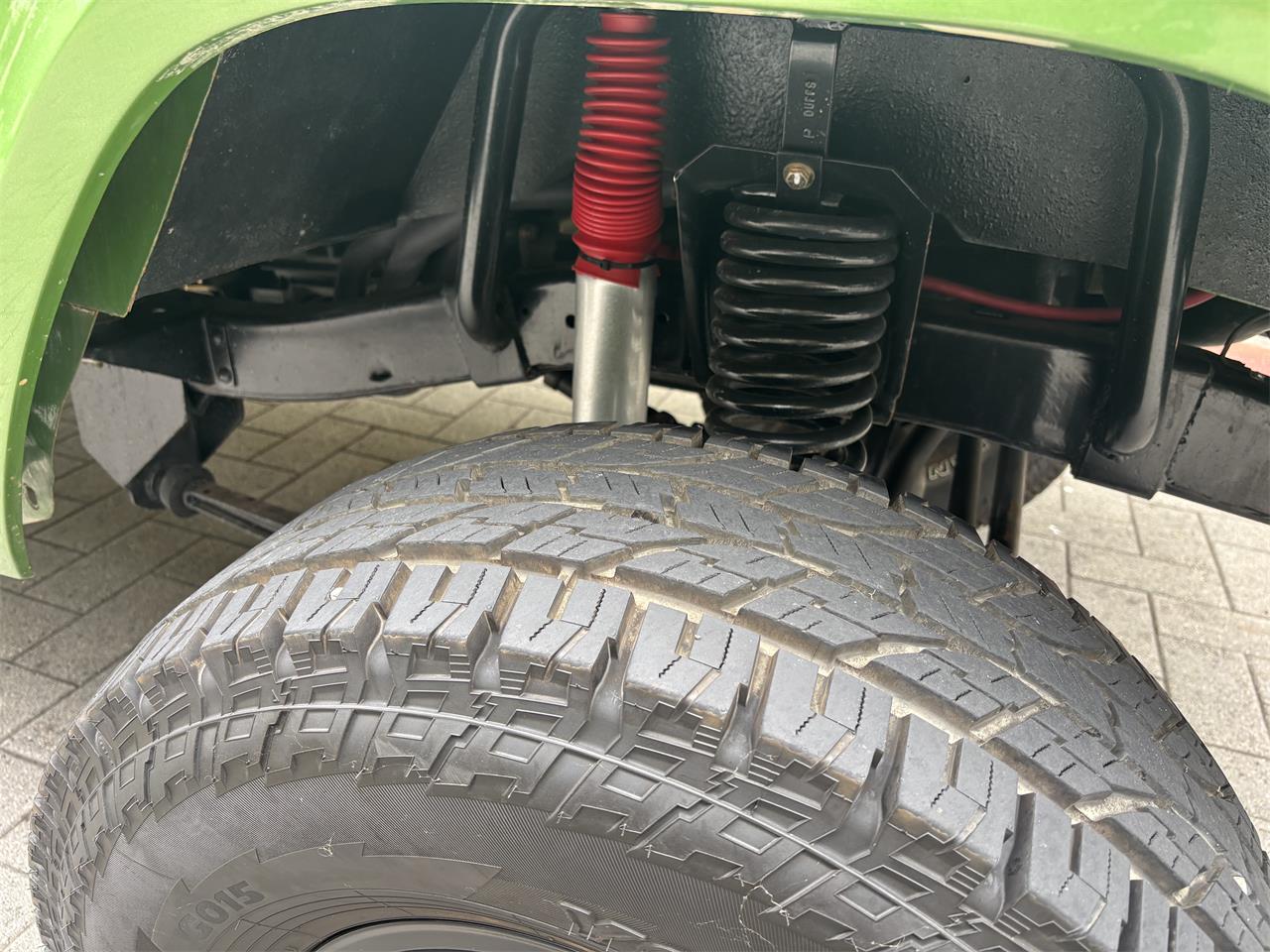 Ford-Bronco-1969-Green-Metallic-Black-64