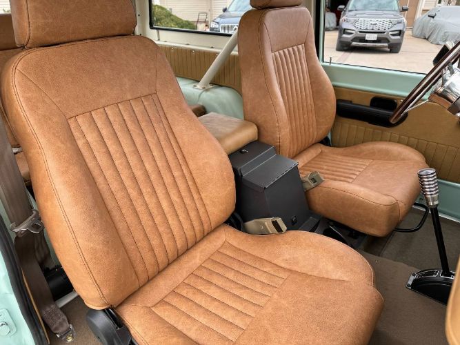 Ford-Bronco-1969-Light-Jade-10