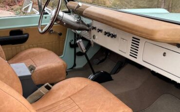 Ford-Bronco-1969-Light-Jade-12