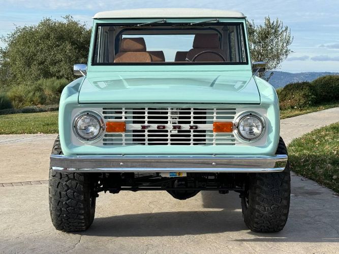 Ford-Bronco-1969-Light-Jade-18