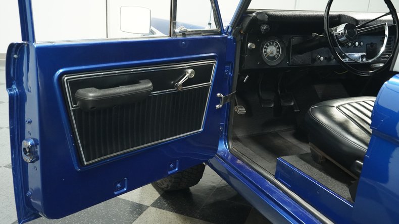 Ford-Bronco-1969-Royal-Blue-Black-39