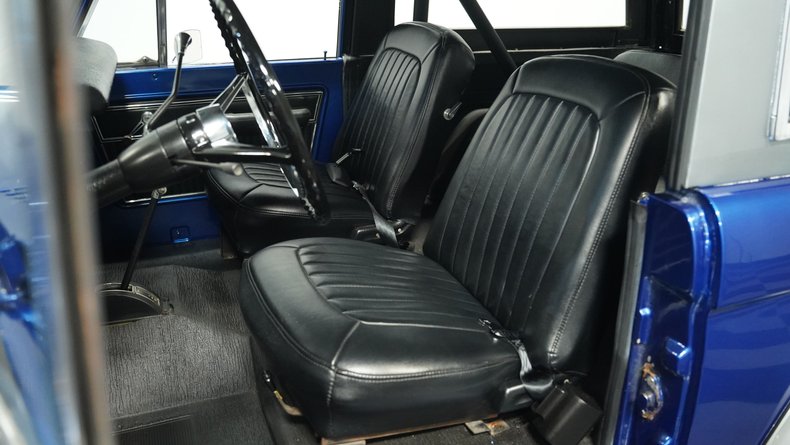 Ford-Bronco-1969-Royal-Blue-Black-9
