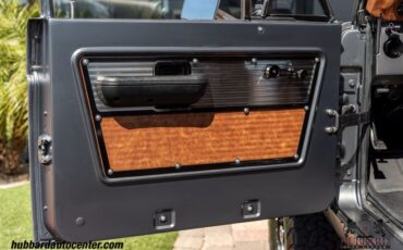 Ford-Bronco-1969-SUV-10