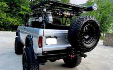 Ford-Bronco-1969-Silver-Metallic-BlackSilver-1