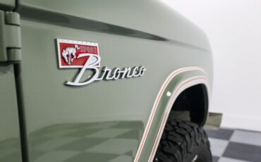 Ford-Bronco-1970-Galapagos-Green-Brown-1