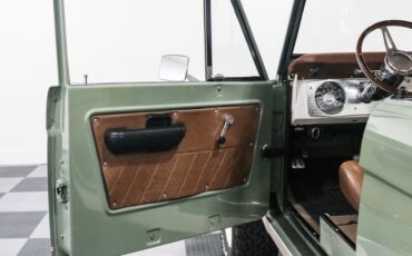 Ford-Bronco-1970-Galapagos-Green-Brown-15