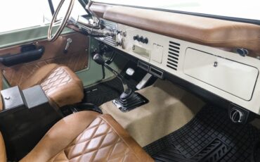 Ford-Bronco-1970-Galapagos-Green-Brown-2