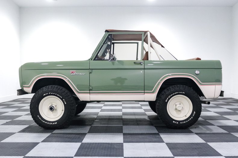 Ford-Bronco-1970-Galapagos-Green-Brown-6