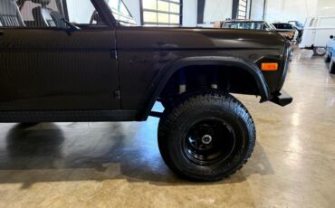 Ford-Bronco-1970-SUV-11