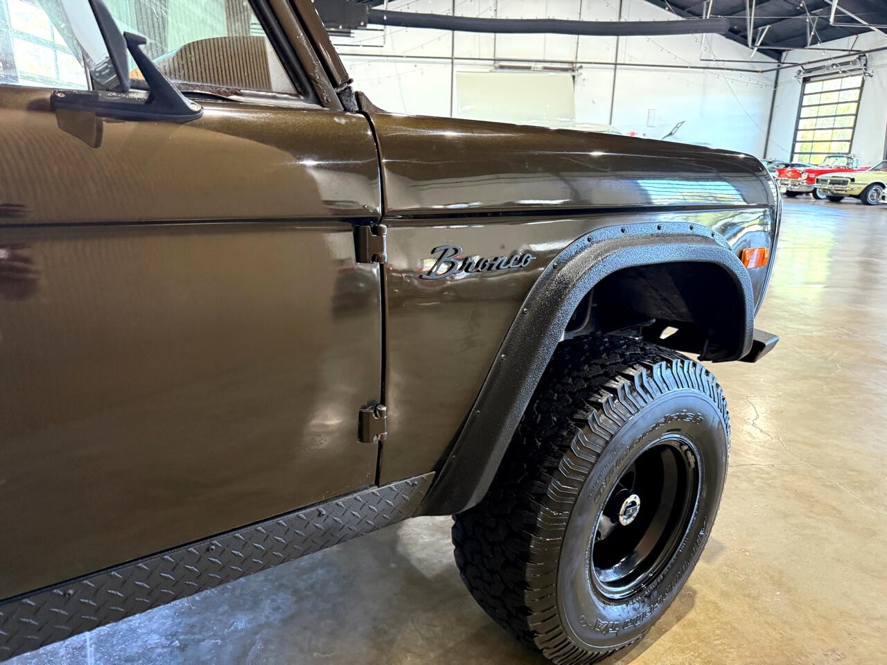 Ford-Bronco-1970-SUV-12