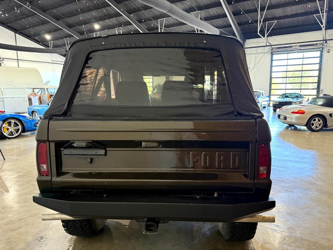 Ford-Bronco-1970-SUV-15