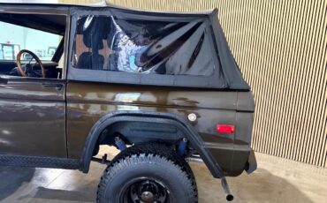 Ford-Bronco-1970-SUV-18