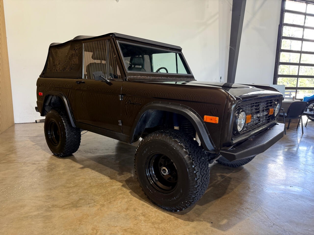 Ford-Bronco-1970-SUV-7