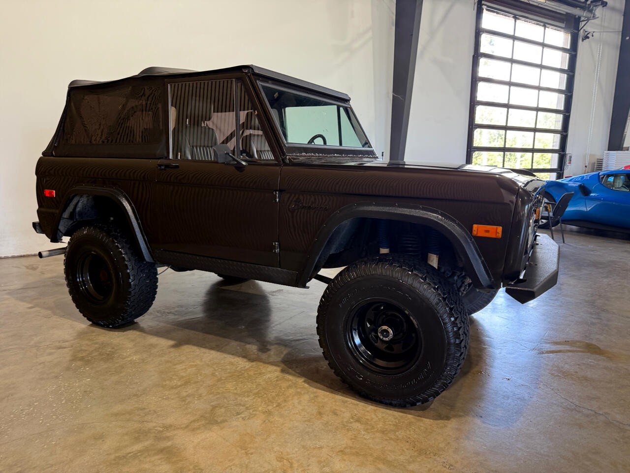 Ford-Bronco-1970-SUV-8