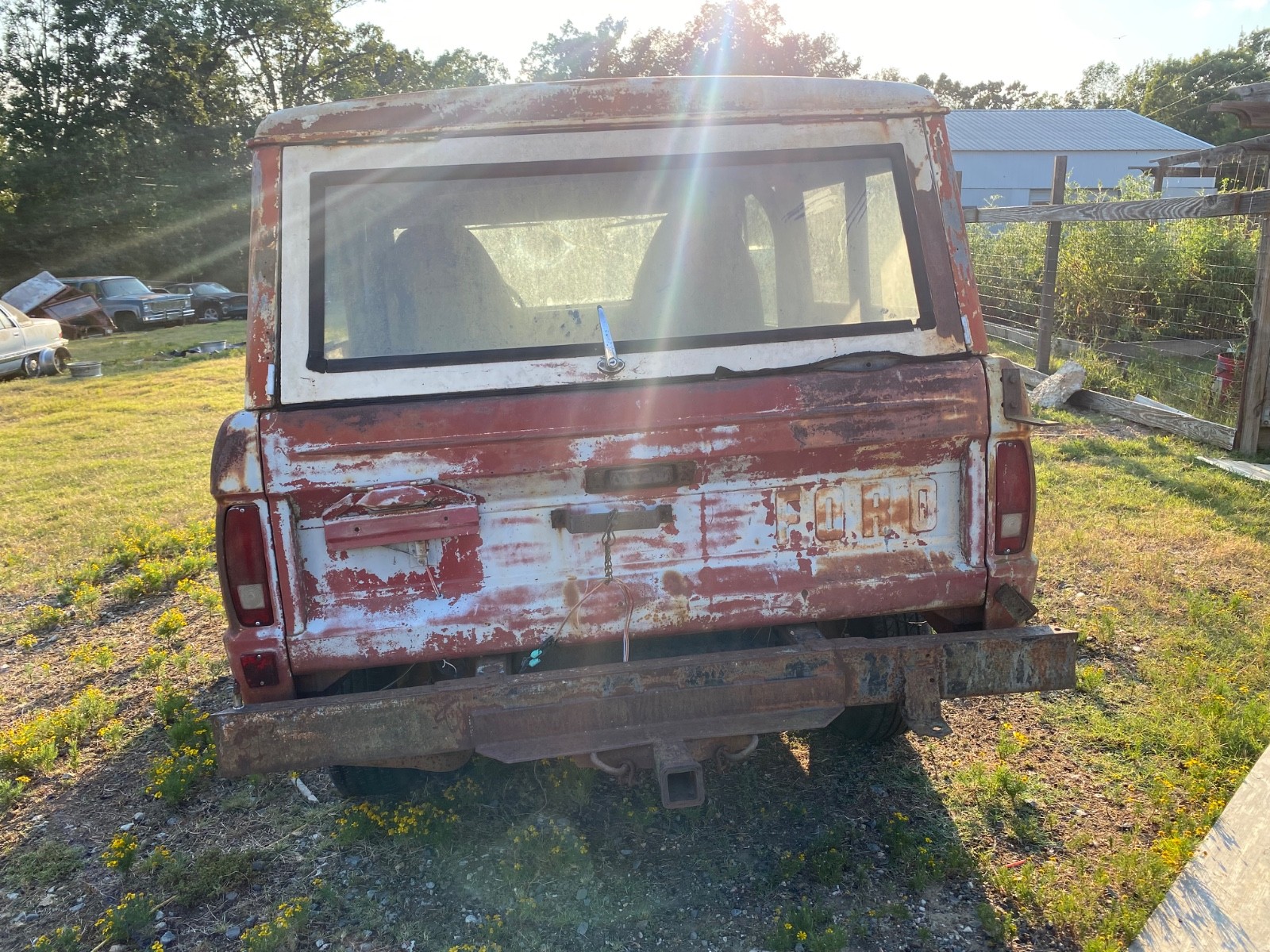 Ford-Bronco-1971-SUV-11
