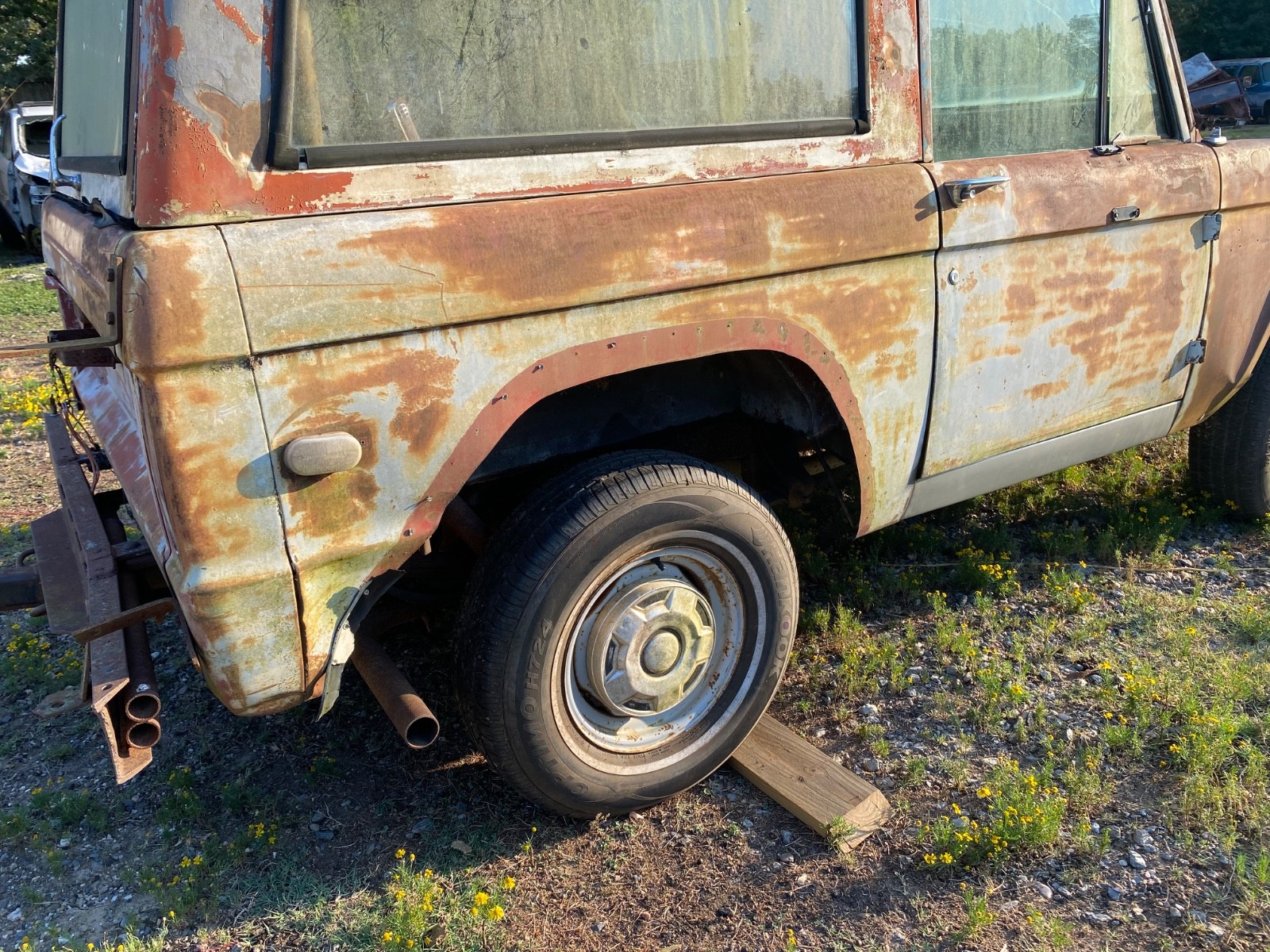 Ford-Bronco-1971-SUV-7