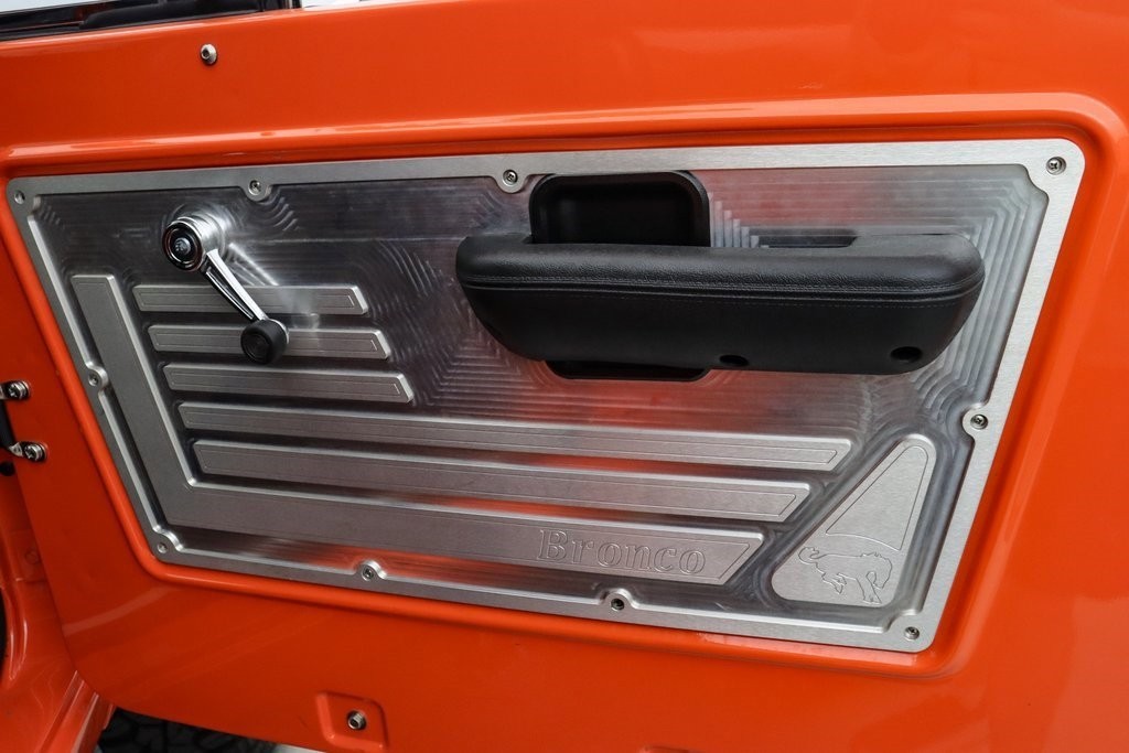 Ford-Bronco-1972-37