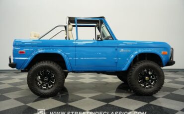 Ford-Bronco-1972-Bahama-Blue-White-17