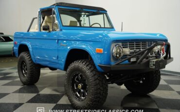 Ford-Bronco-1972-Bahama-Blue-White-19