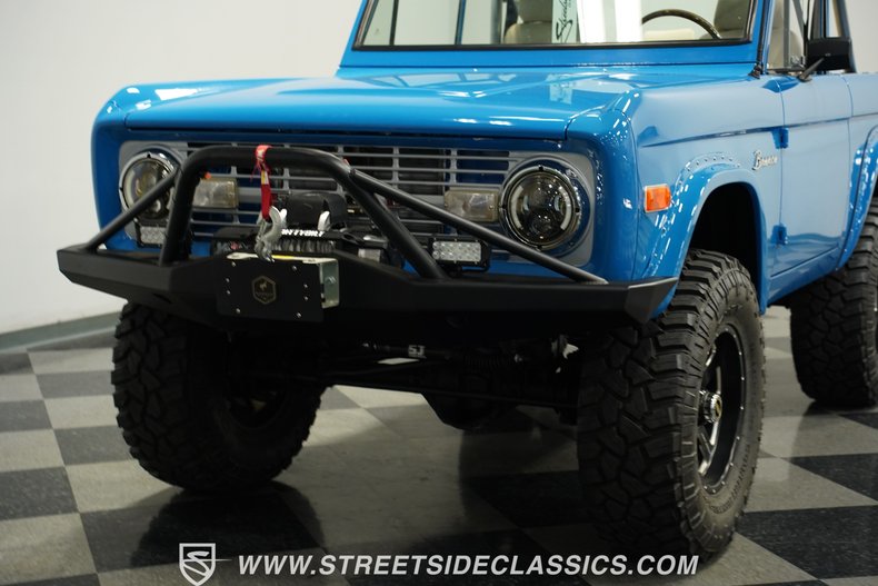 Ford-Bronco-1972-Bahama-Blue-White-21
