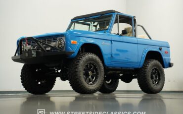 Ford-Bronco-1972-Bahama-Blue-White-23