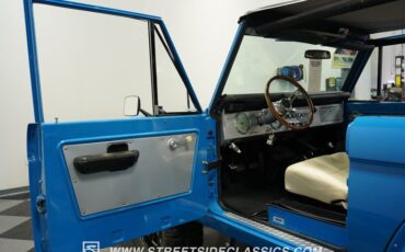 Ford-Bronco-1972-Bahama-Blue-White-31