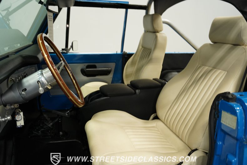 Ford-Bronco-1972-Bahama-Blue-White-42