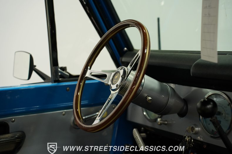 Ford-Bronco-1972-Bahama-Blue-White-46