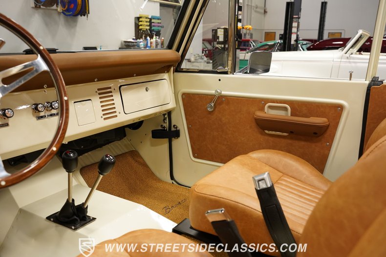 Ford-Bronco-1972-Wimbledon-White-Tan-16