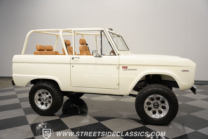 Ford-Bronco-1972-Wimbledon-White-Tan-26