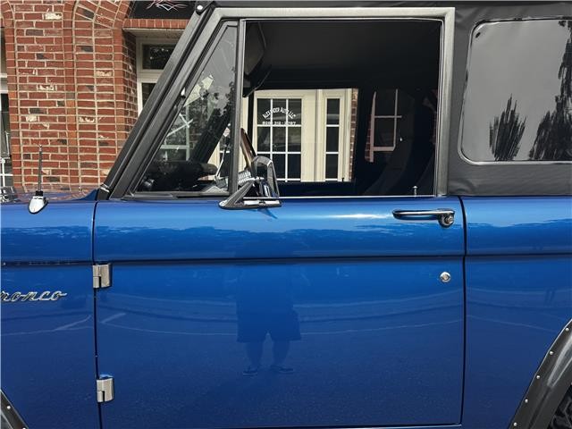 Ford-Bronco-1973-3