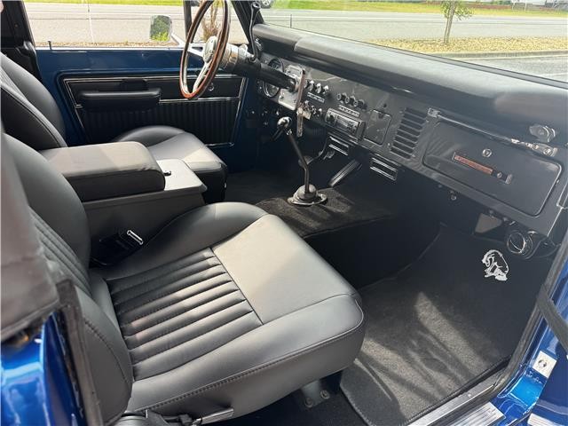 Ford-Bronco-1973-7