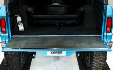 Ford-Bronco-1973-Electric-Blue-Black-10
