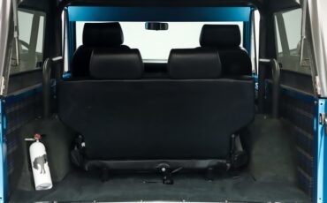 Ford-Bronco-1973-Electric-Blue-Black-11